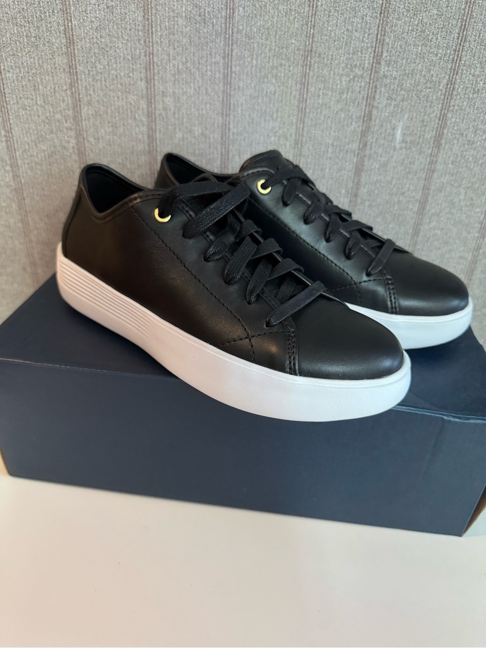 NEW Cole Haan GRAND CCT TNS FLTFRM:BLACK LEATHER Women Size 7